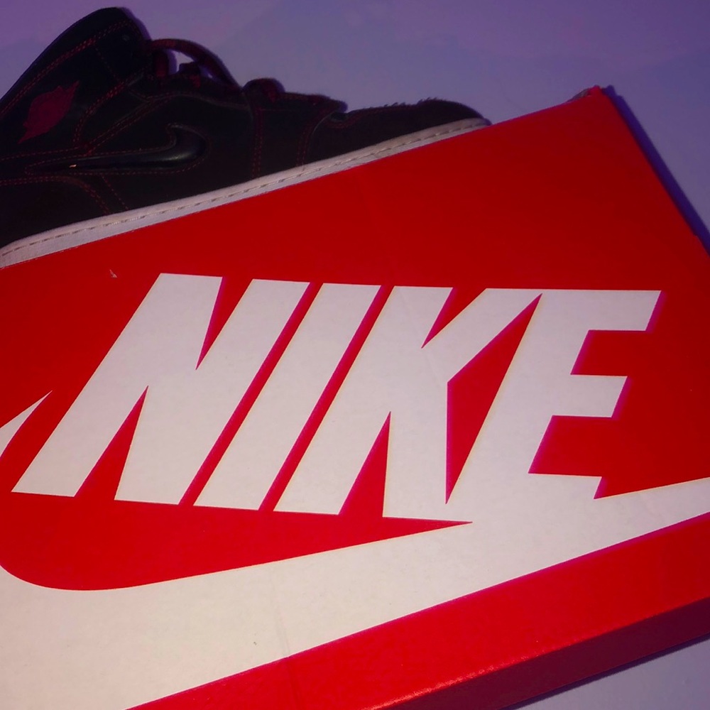 Jordan 1 Mids FEARLESS COME FLY WITH ME